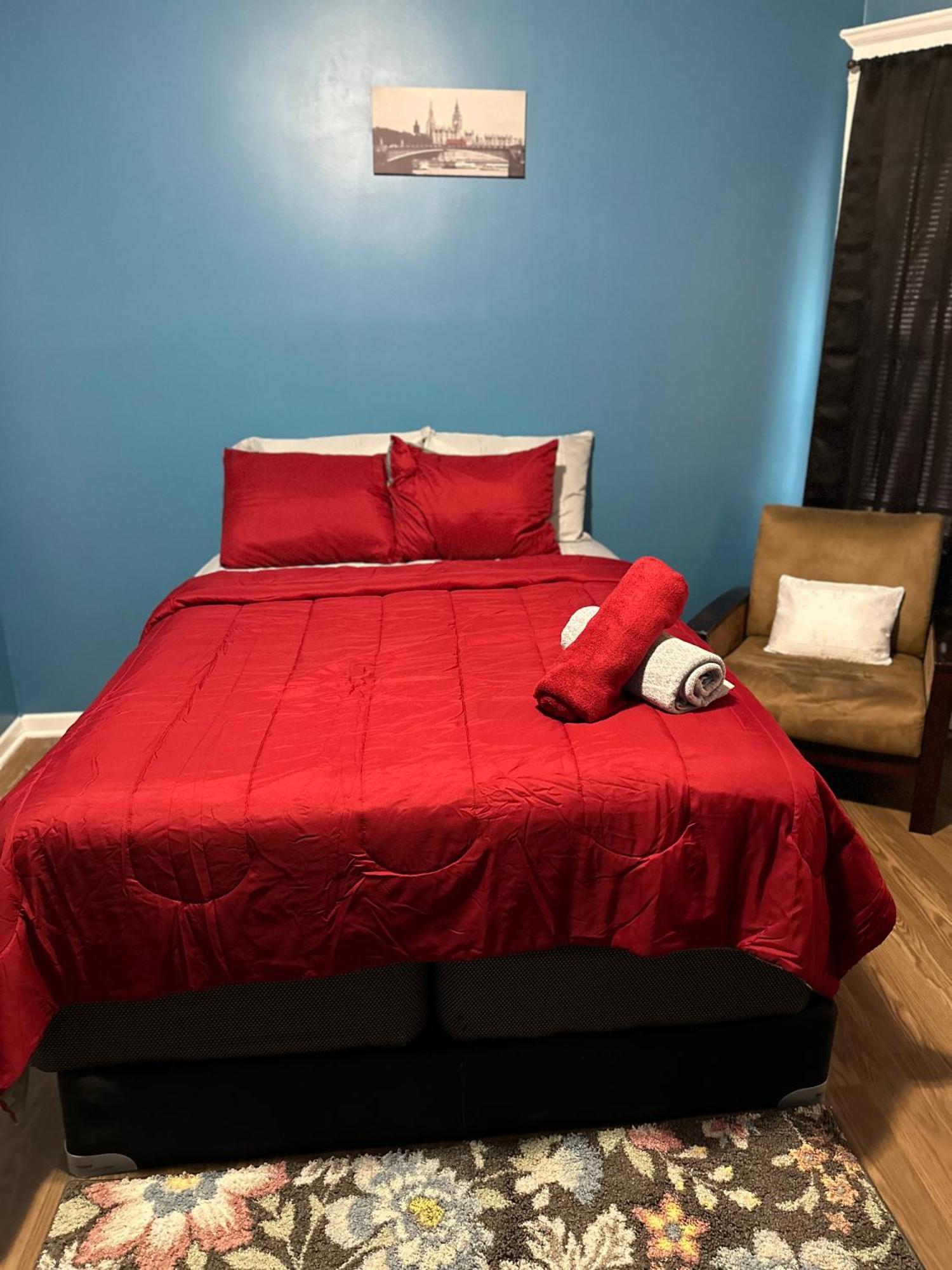 Fidelia Garnet Room, Queen Bed Minutes From Newark Liberty International Airport And Newark Penn Station エクステリア 写真
